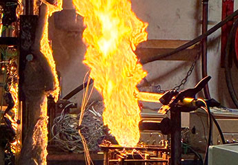 Battery fire and explosion test in a container, illustrating fire behaviour, thermal runaway and safety research in the BESAFE project.